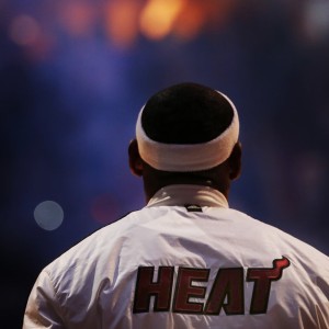 开云官网-热血拼搏：全球篮球世界杯风云再起，篮球世界杯_